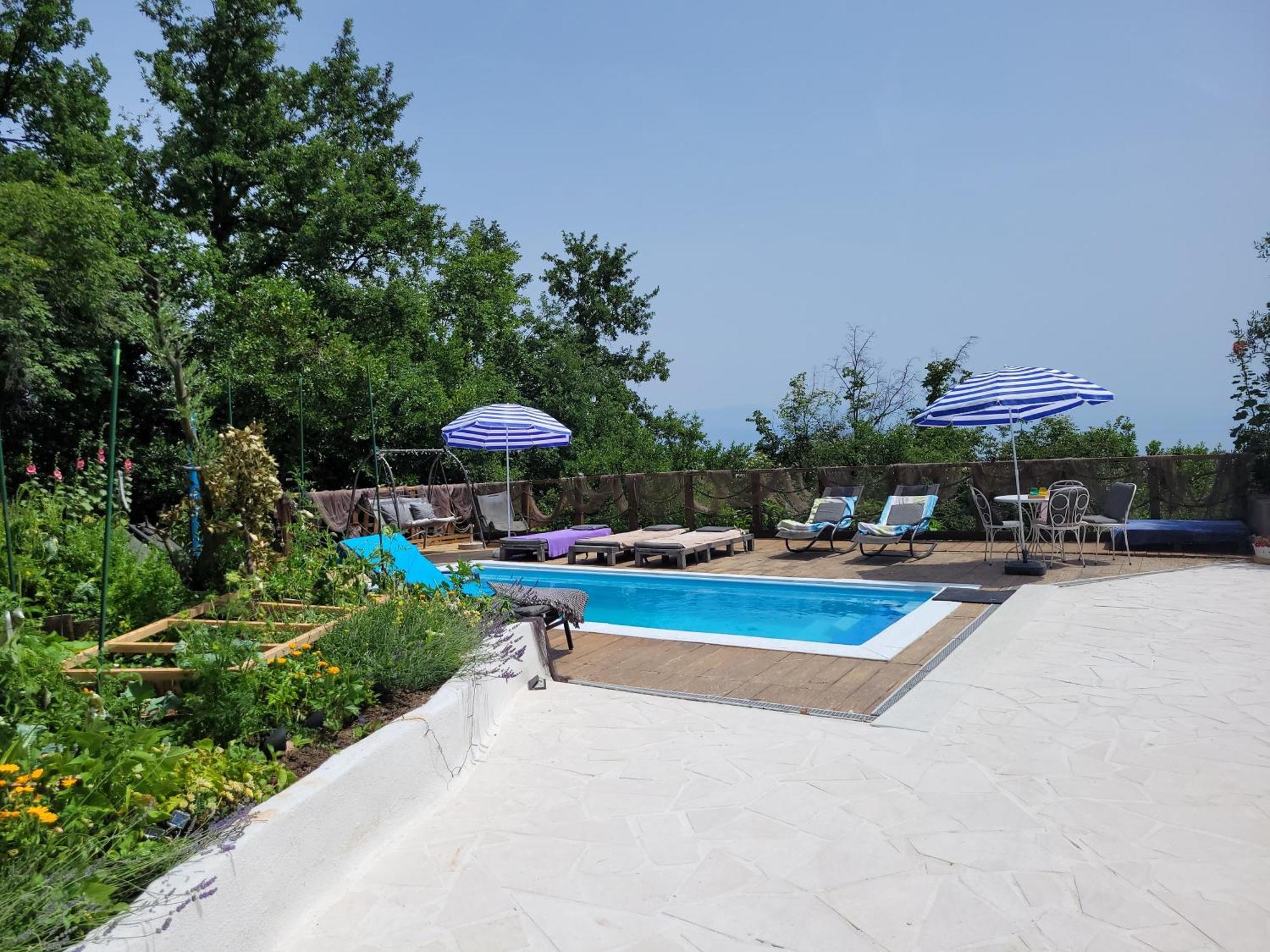 Apartments Chiara Mit Meerblick Und Pool Und Jacuzzi 로브란 외부 사진