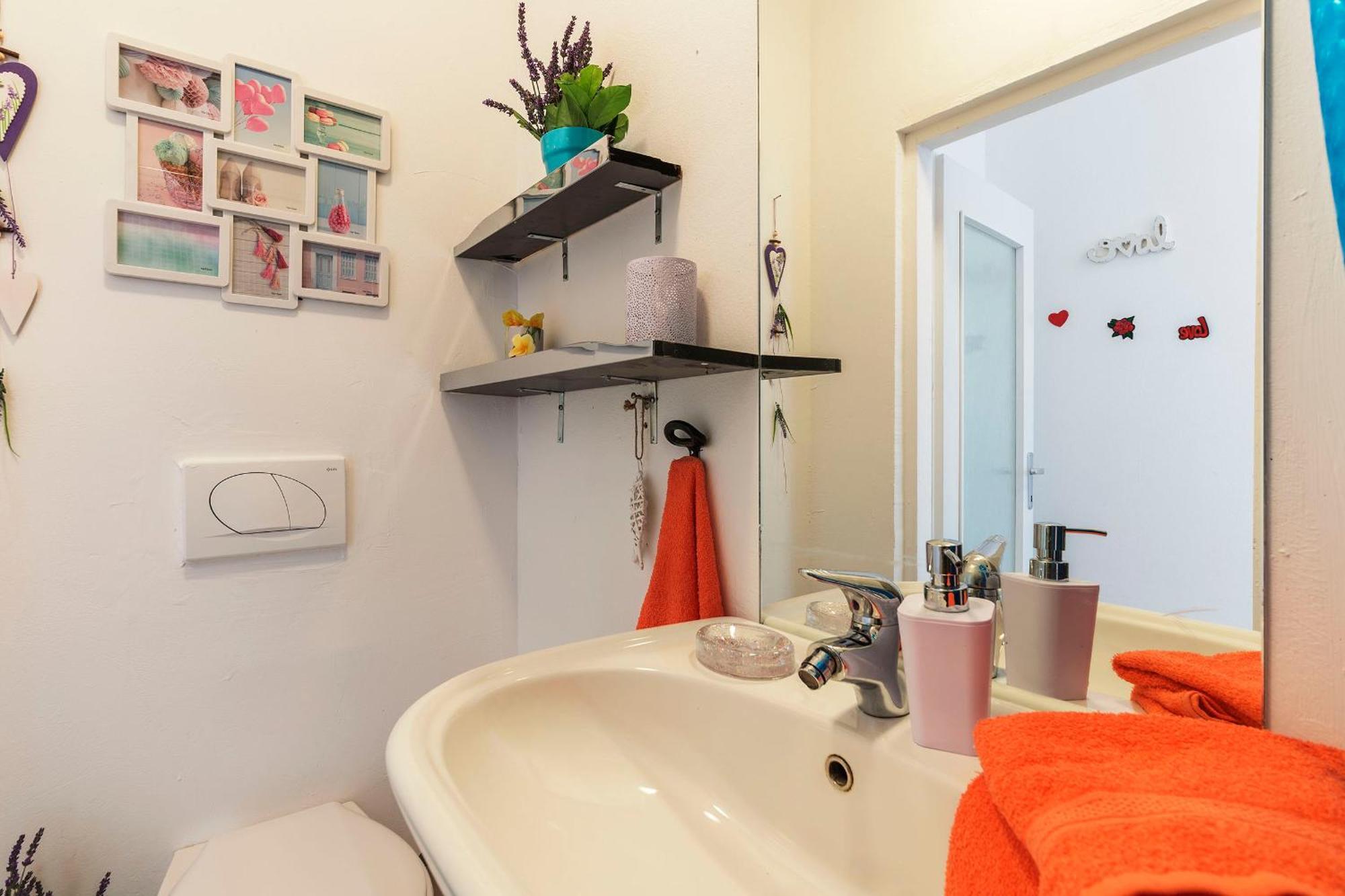 Apartments Chiara Mit Meerblick Und Pool Und Jacuzzi 로브란 외부 사진