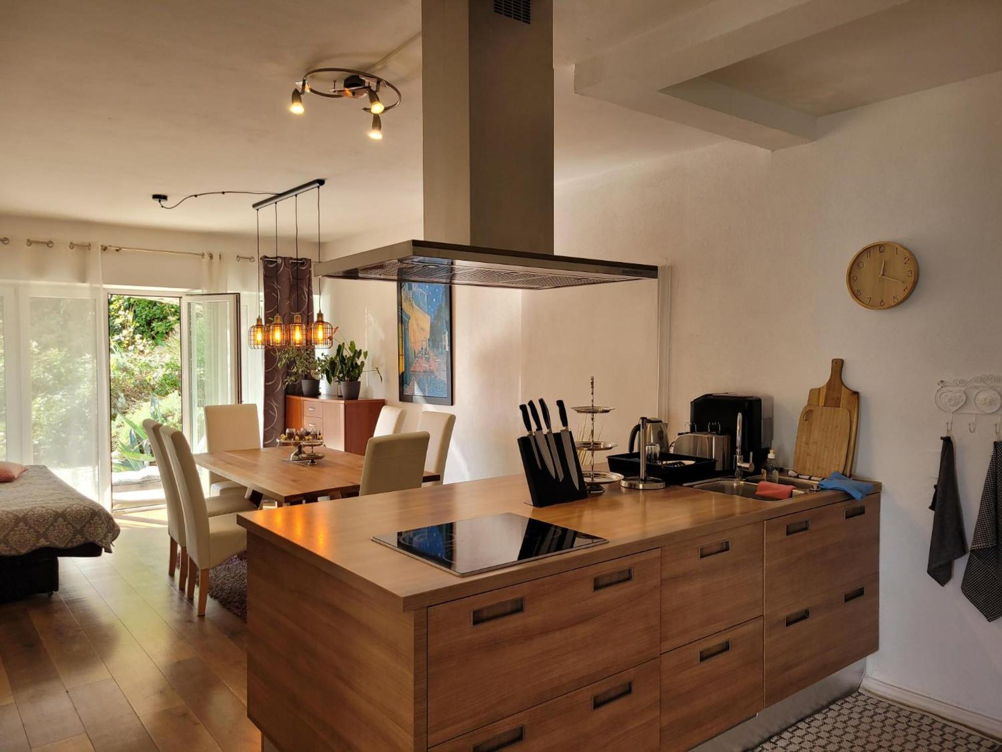 Apartments Chiara Mit Meerblick Und Pool Und Jacuzzi 로브란 외부 사진