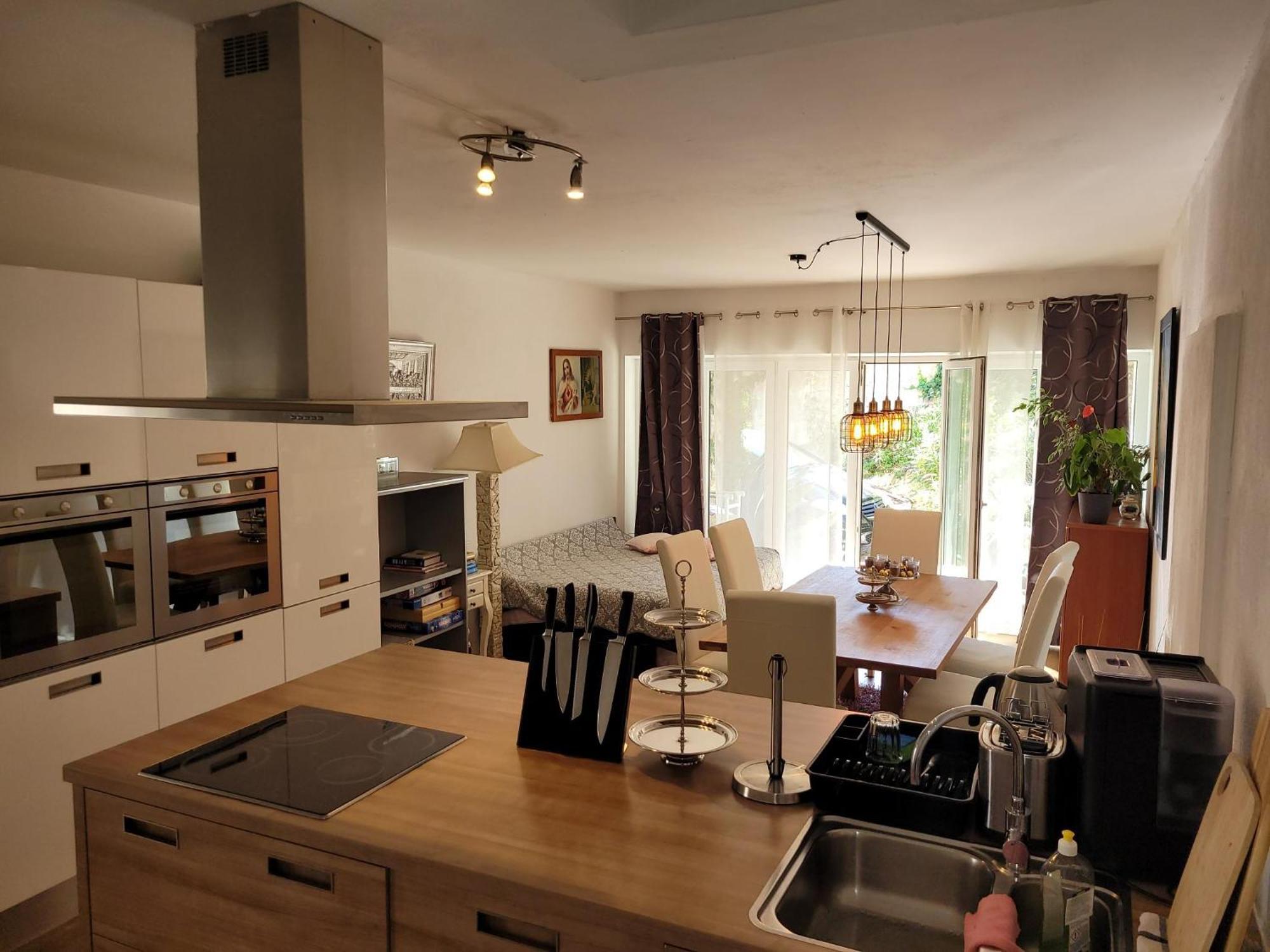 Apartments Chiara Mit Meerblick Und Pool Und Jacuzzi 로브란 외부 사진