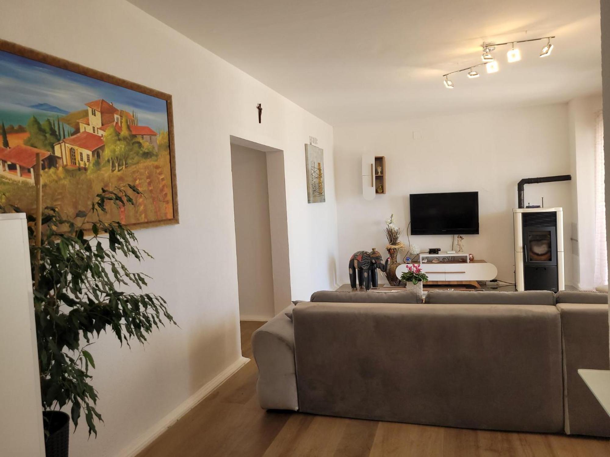 Apartments Chiara Mit Meerblick Und Pool Und Jacuzzi 로브란 외부 사진