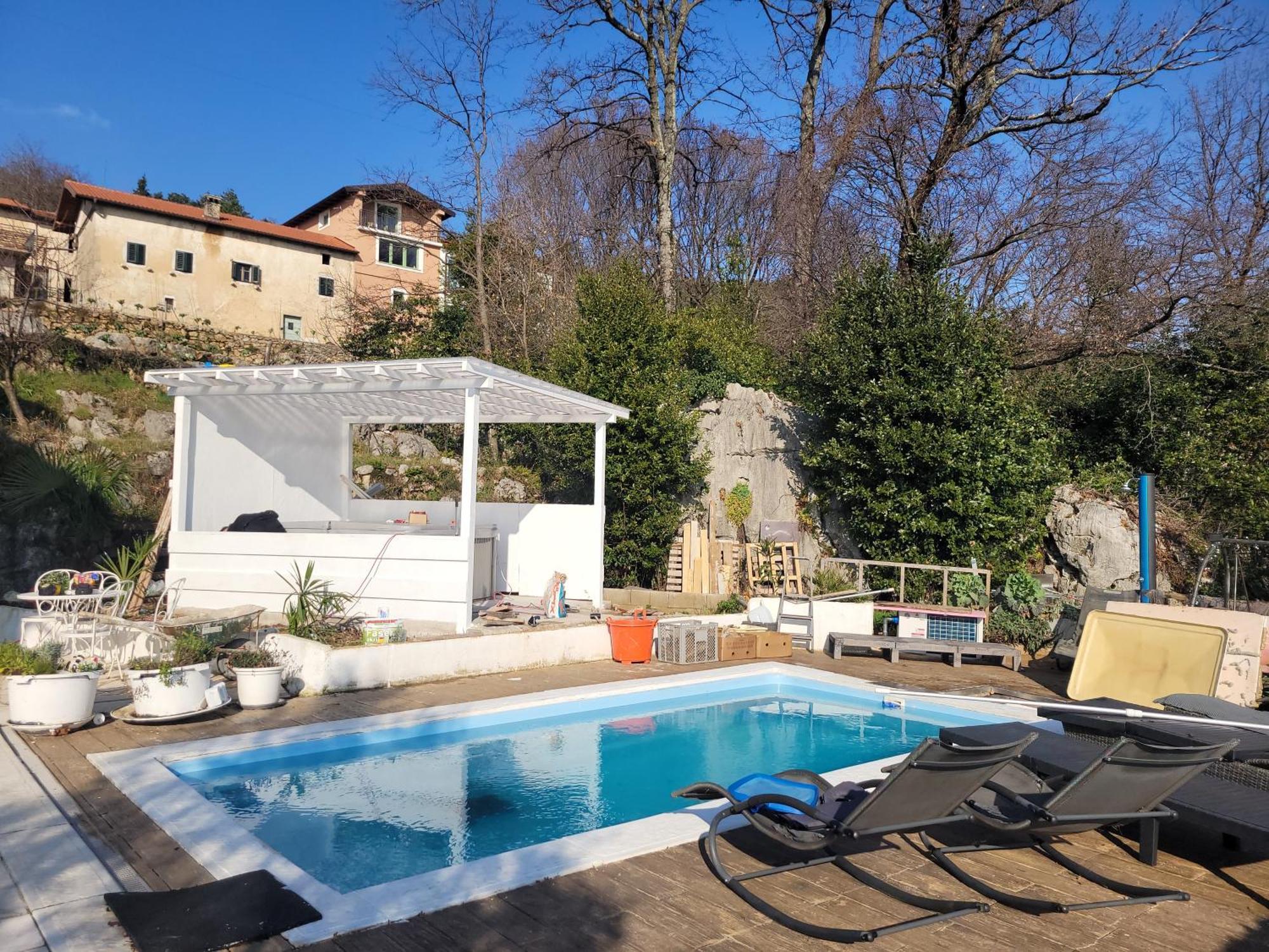 Apartments Chiara Mit Meerblick Und Pool Und Jacuzzi 로브란 외부 사진